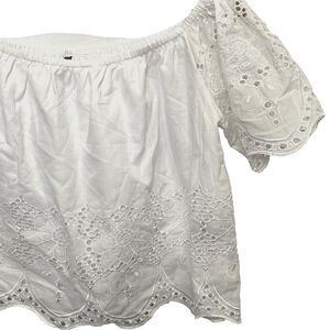 SMELL THE ROSES Blouse Cropped Embroidered Eyelet Off Shoulder Womens M White